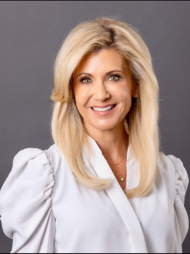 A traditional portrait photo of Kelly Cress